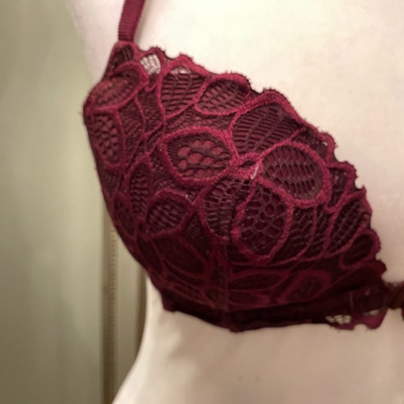 Pink “date” bra - Picture 2 of 5